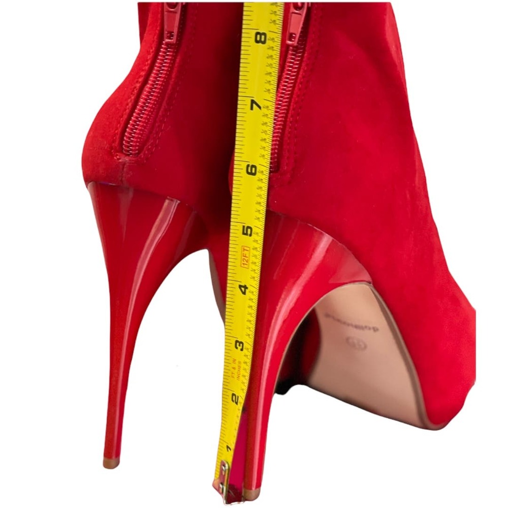 💎✨CLEARANCE SALE✨💎 New with box Dollhouse Spyglass Red Heels - Picture 4 of 4